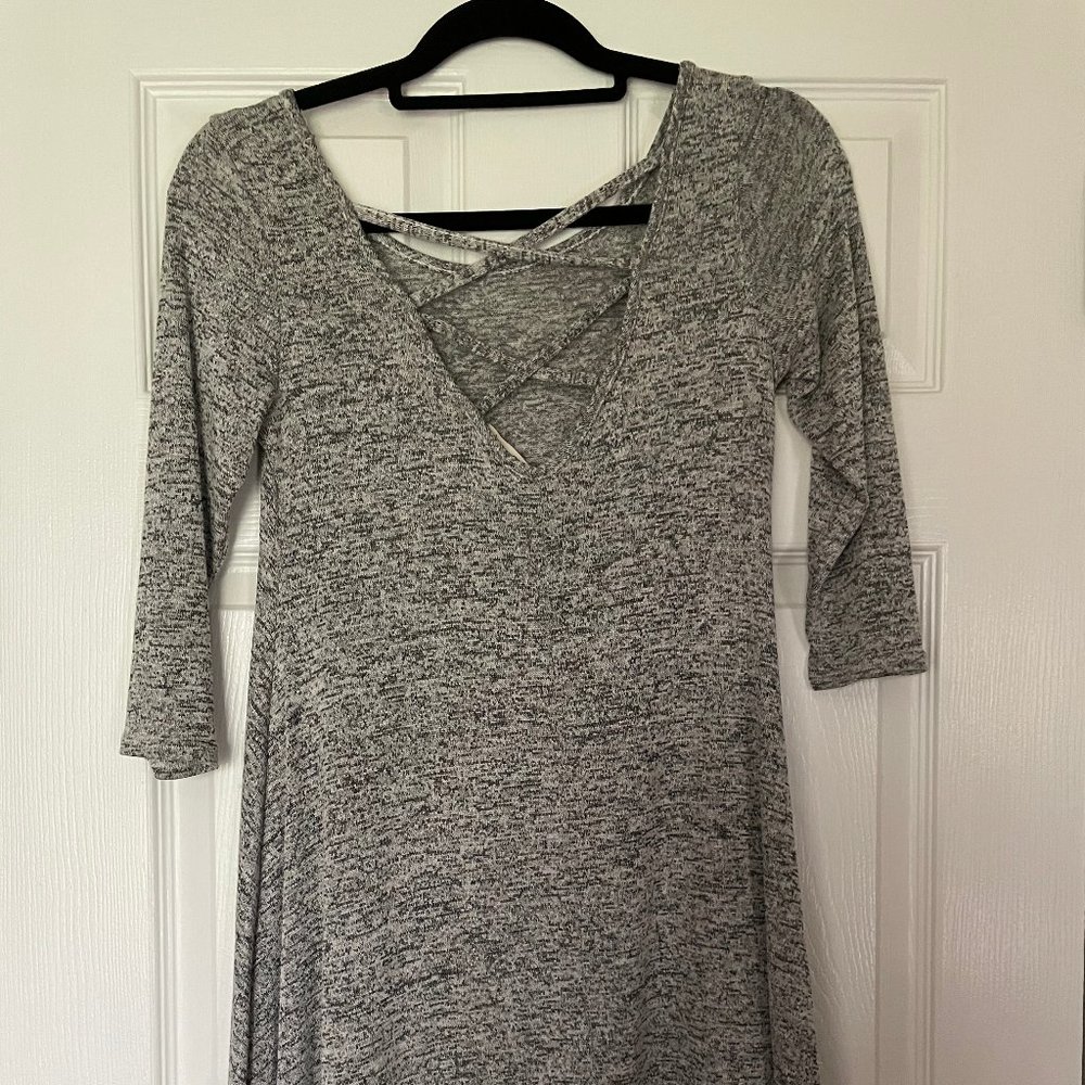 Oliva Rae Dress - Picture 2 of 5